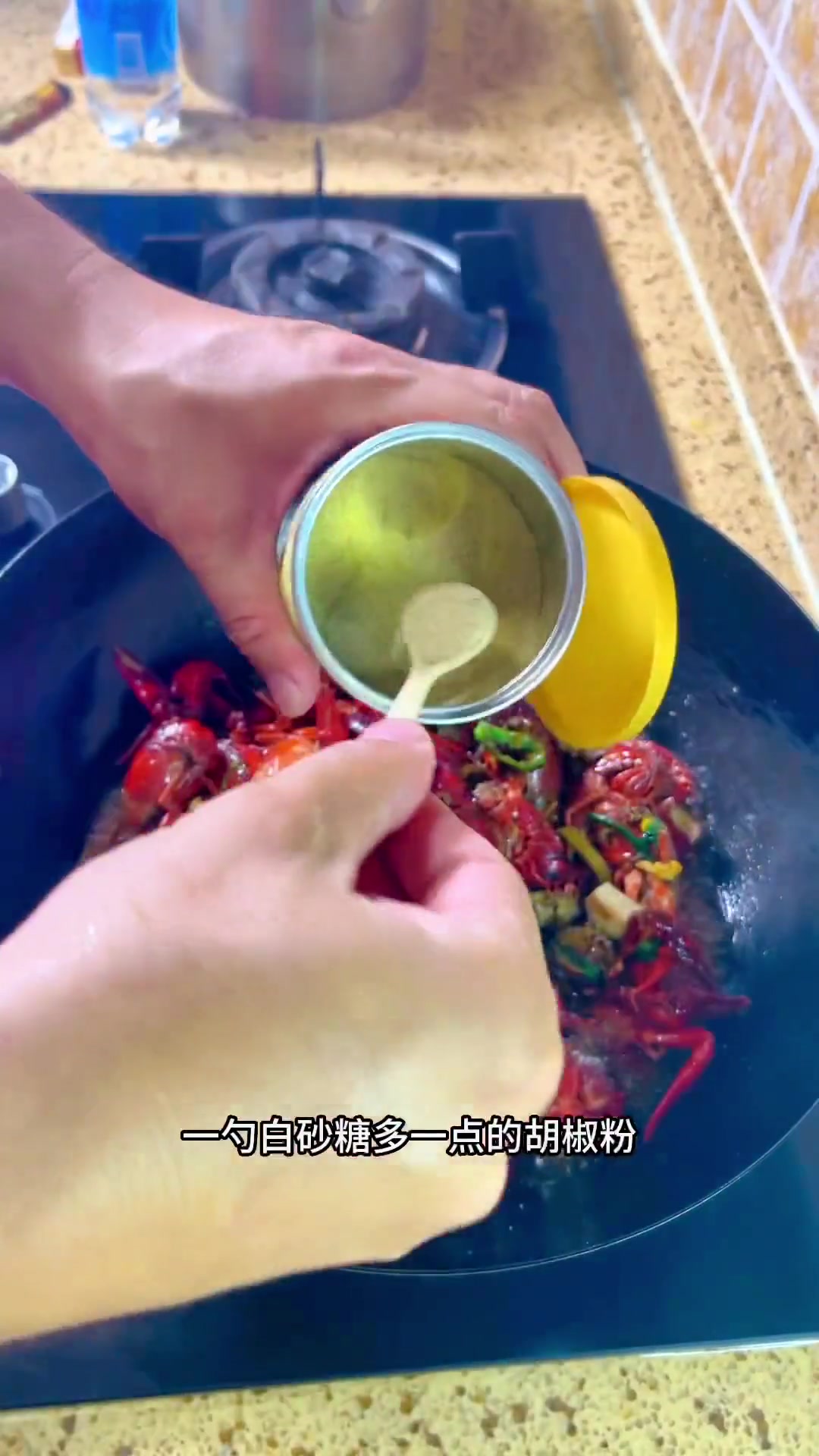 金山小龙虾做法，虾超入味
