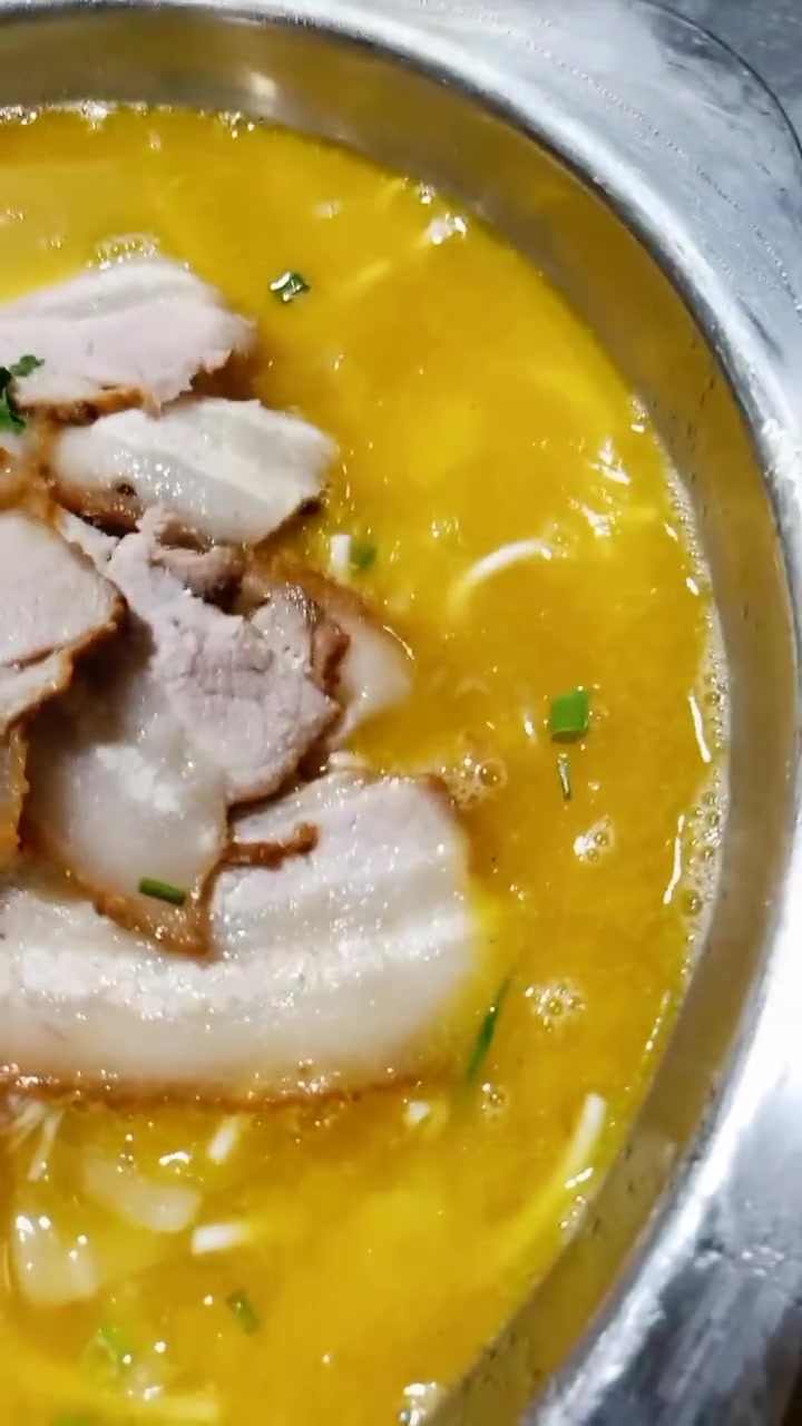 金汤五花肉,配上小配菜