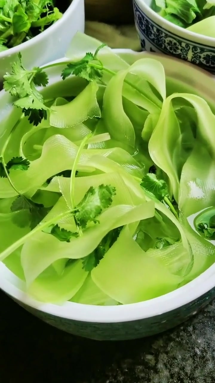 快来试试!丰都麻辣鸡块等美食,味道超赞!