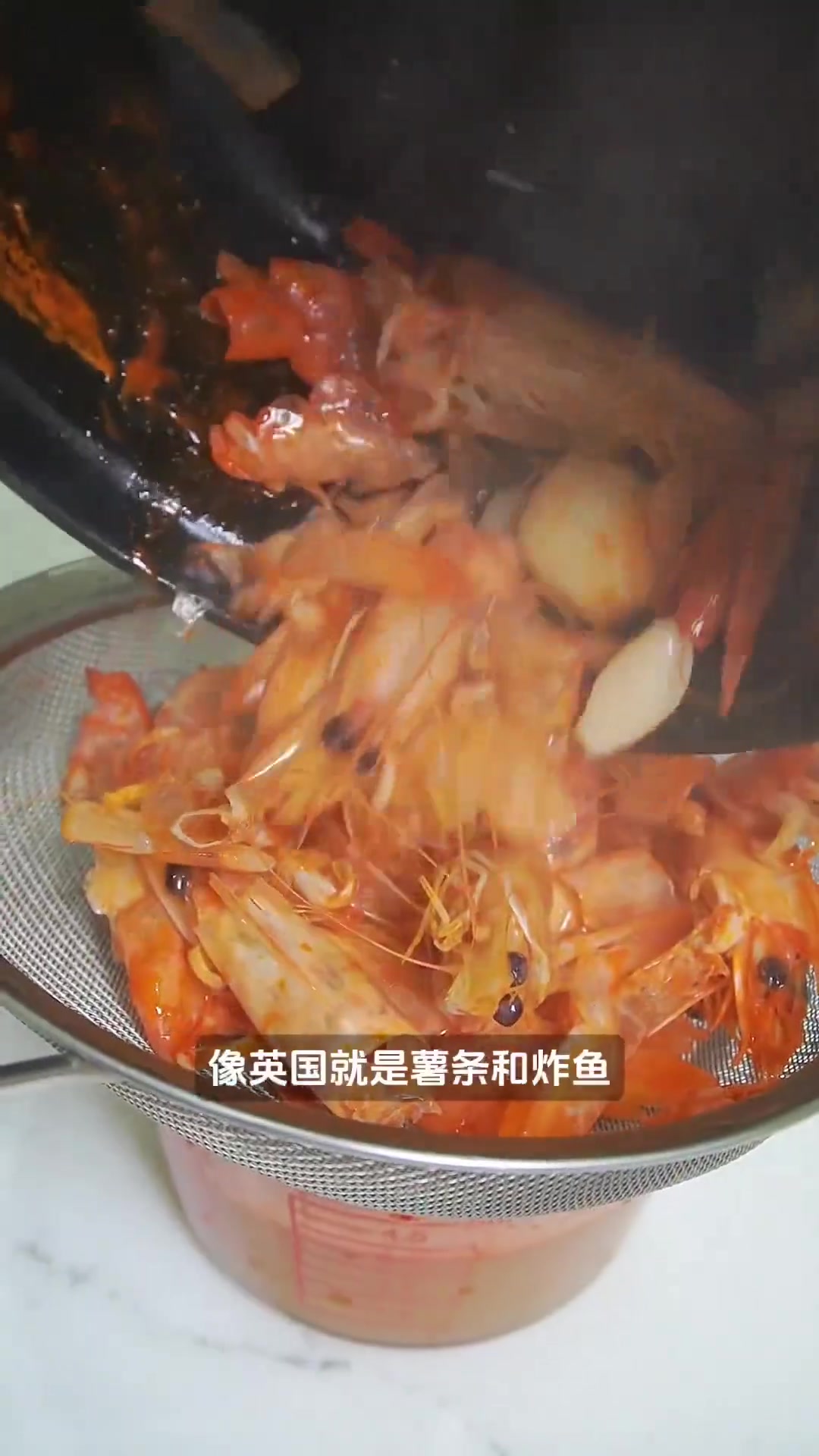 北欧三文鱼奶油浓汤，冬天一锅暖汤超满足