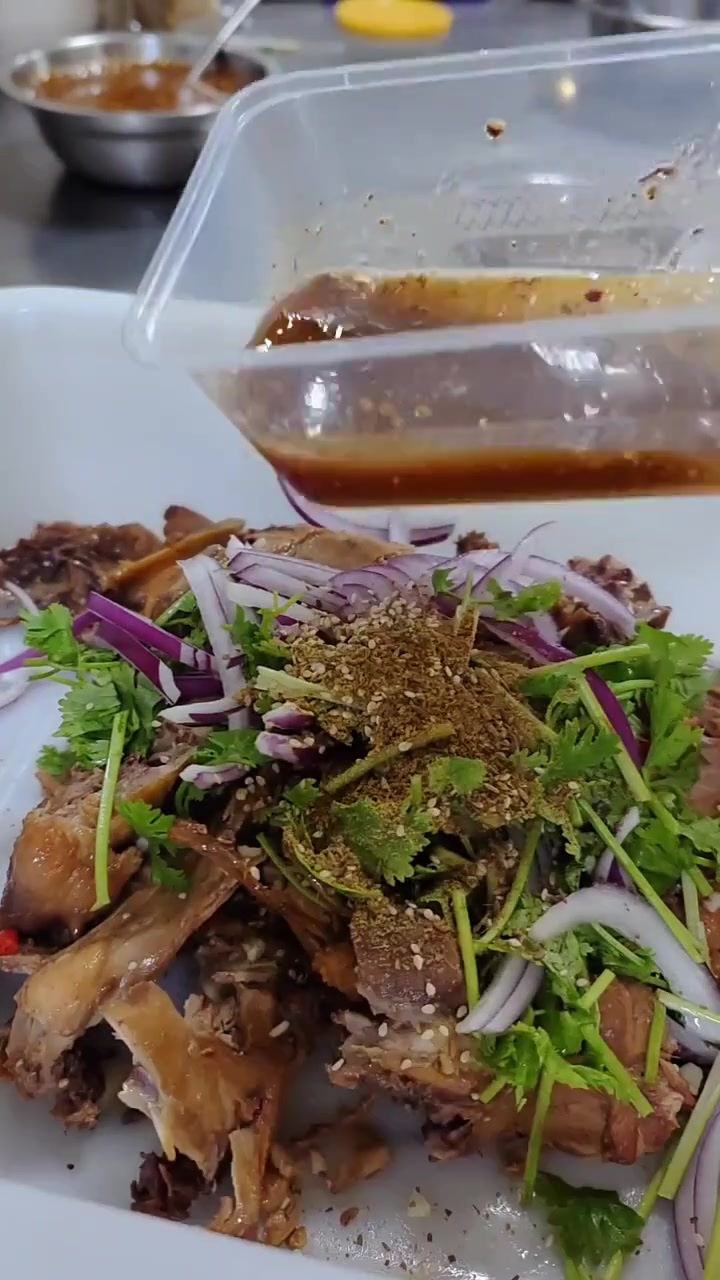 糖醋拌鸡架做法比例可扩大,收藏备用不求人