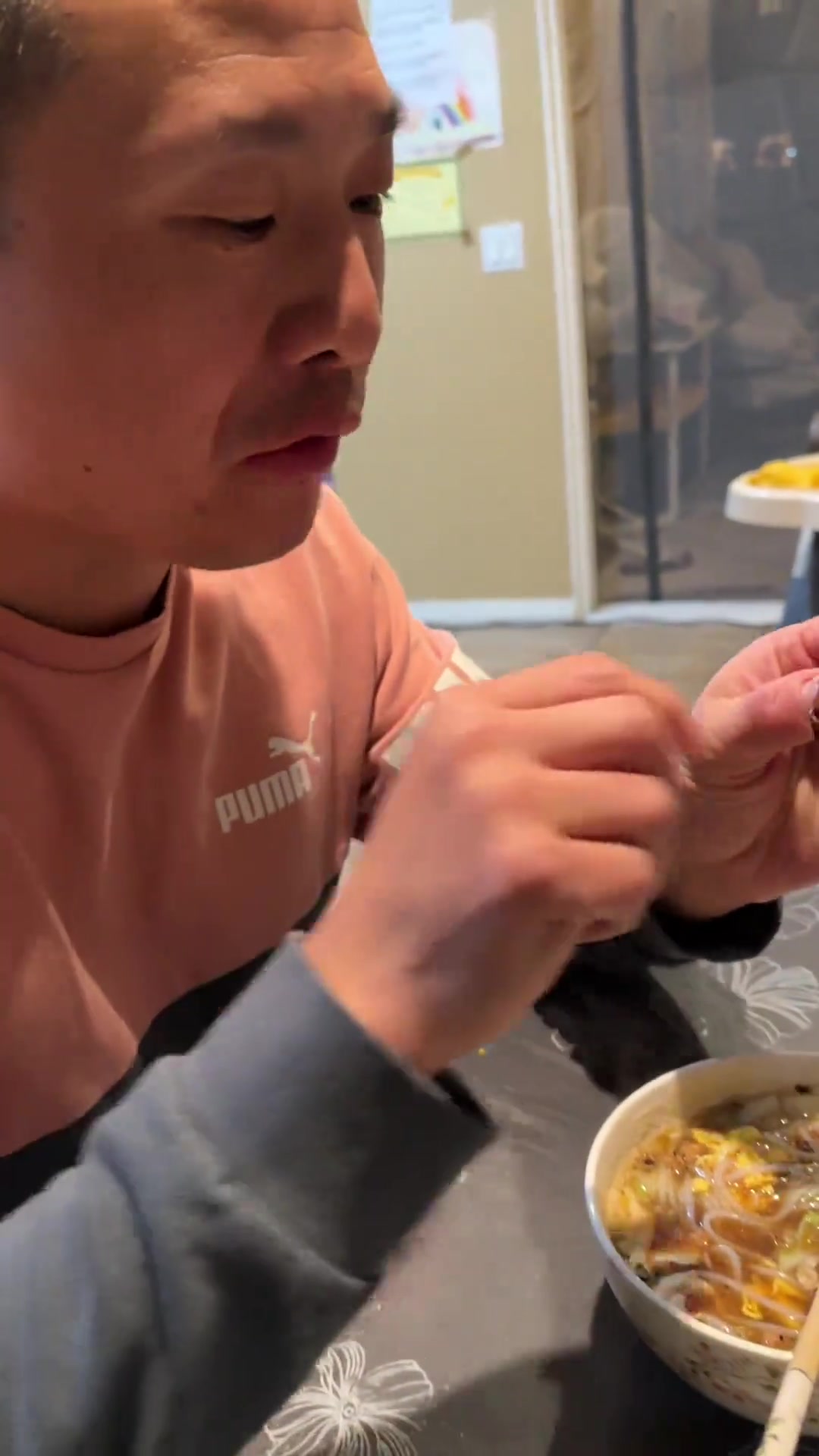 身为湖南湘乡人,我已承受不住酱板鸭的辣度了