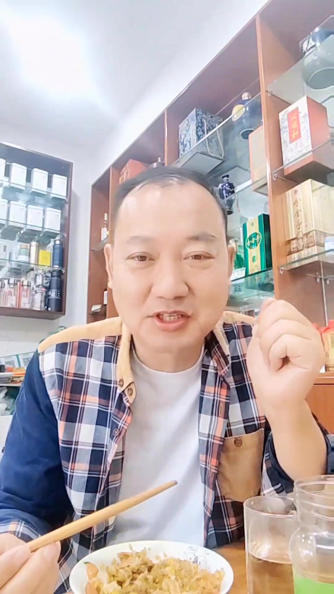 自己动手丰衣足食,早上蛋炒饭配常州萝卜干,舒坦