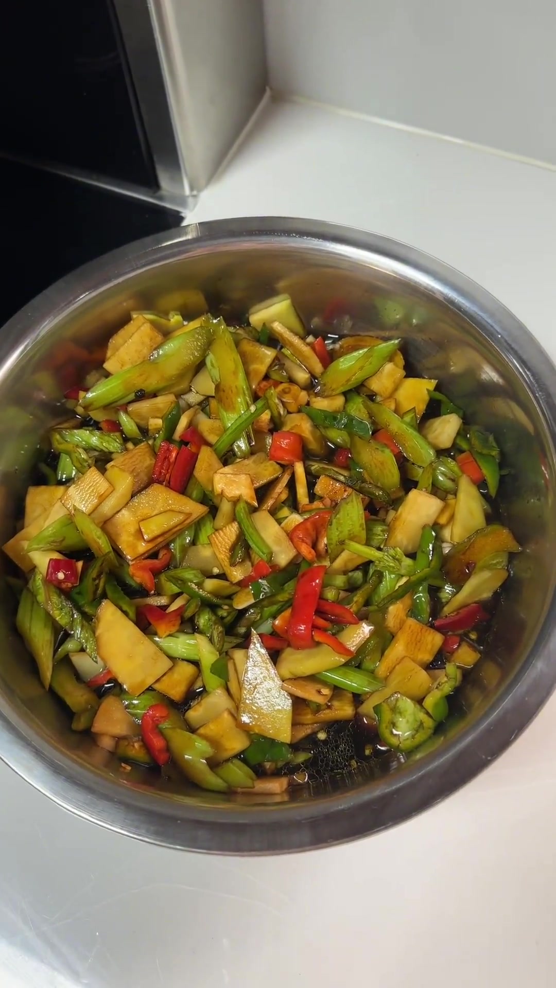 小菜,看着做吧,特别简单,喝粥配这个菜,绝绝子