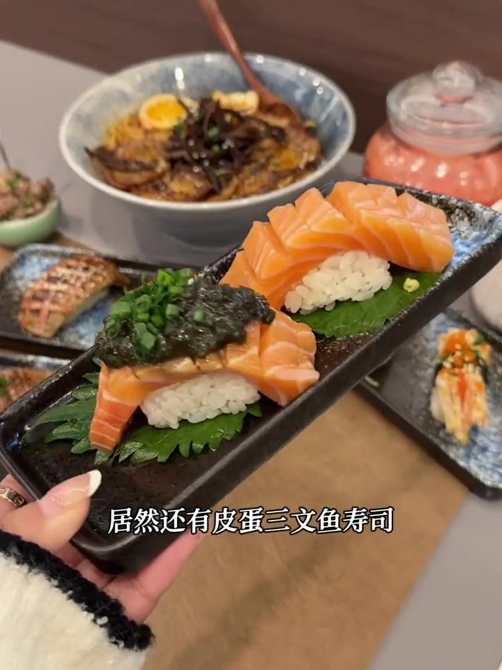 无锡街边寿司小店好治愈啊!好吃平价又自在!一周来三次都不重样!