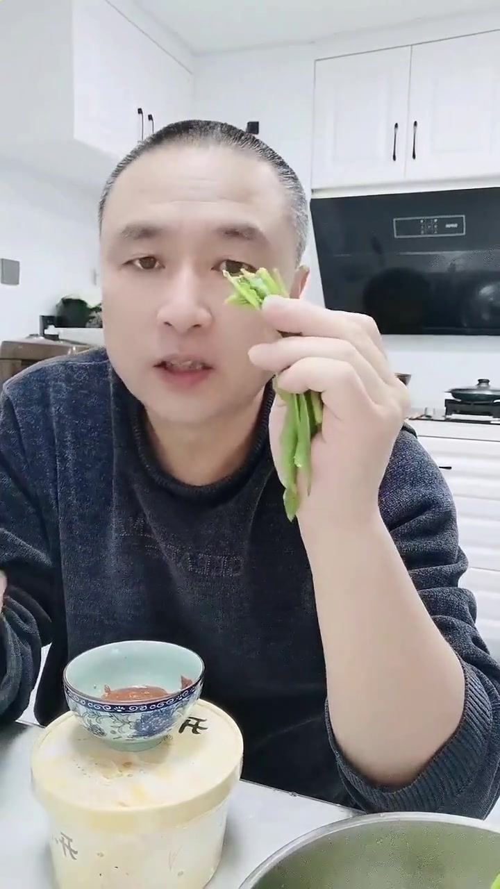 土大黄能吃？煮鸡蛋用它，还能煮汤泡脚，你知道吗？