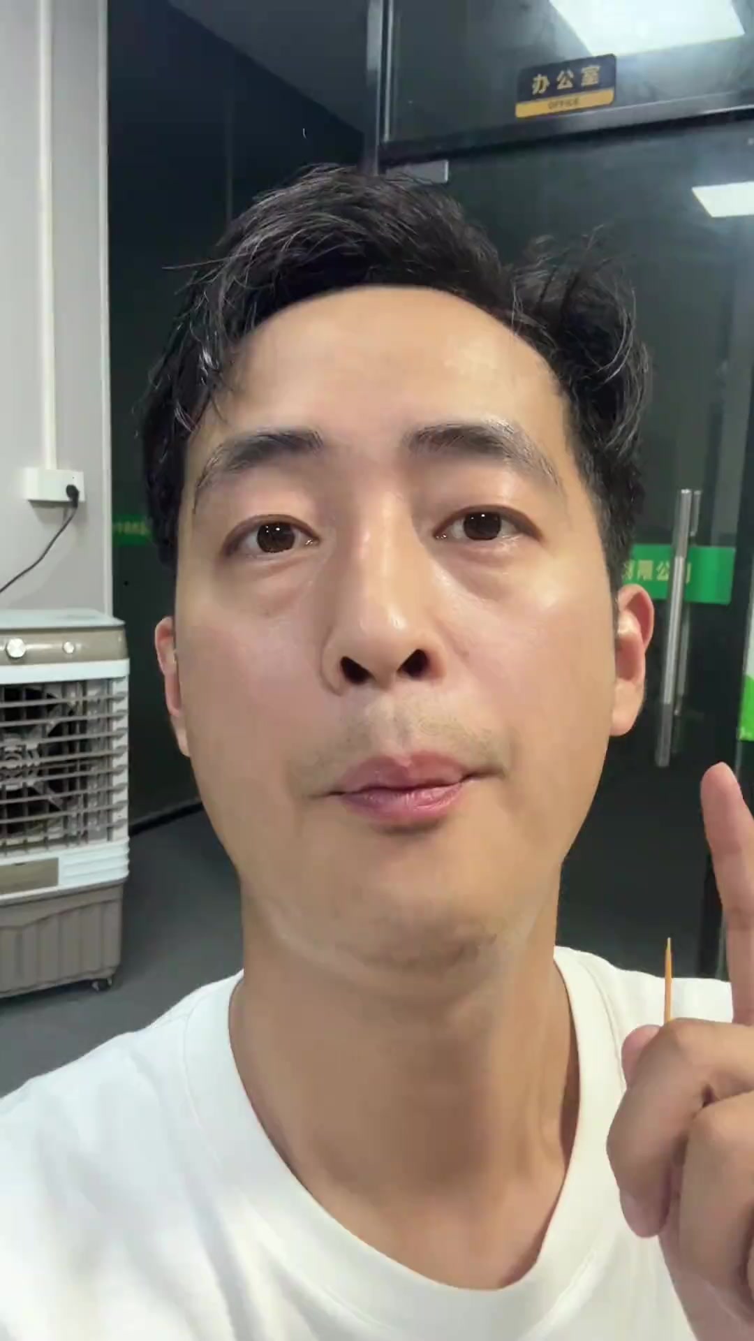 8400块买的土黄牛，能出多少肉，合下来一斤肉多少钱