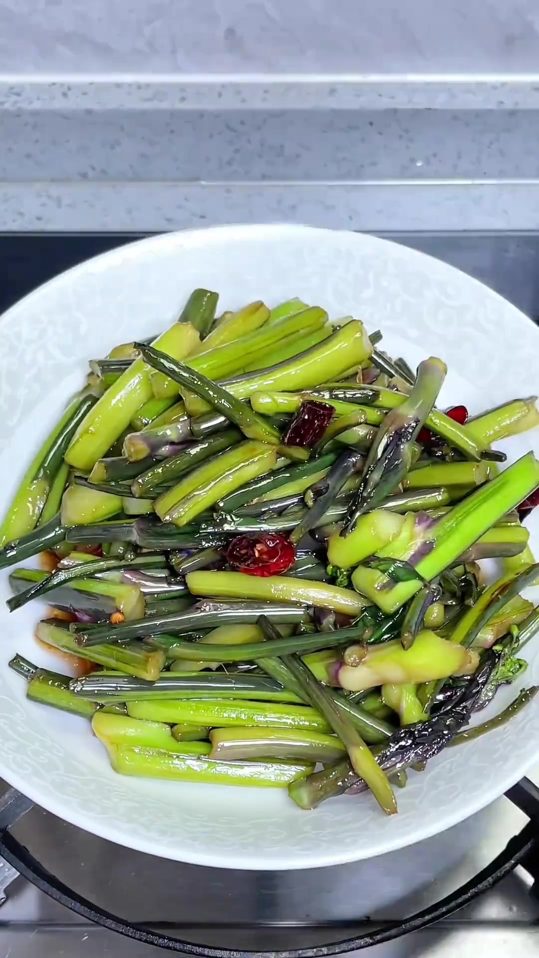 红油菜苔来了，喜欢吃蔬菜的朋友的福音！