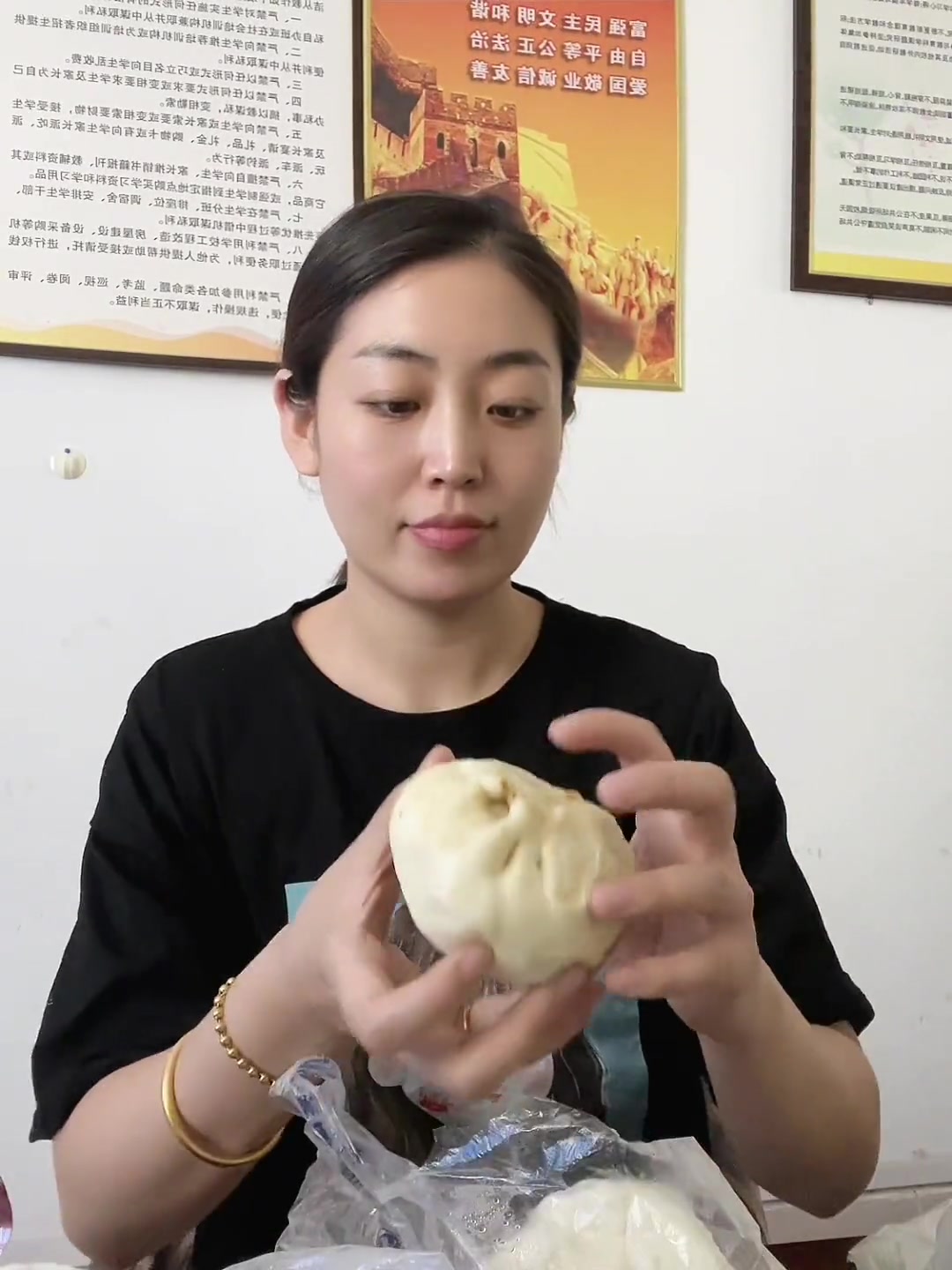 我校食堂包子堪称青州一绝