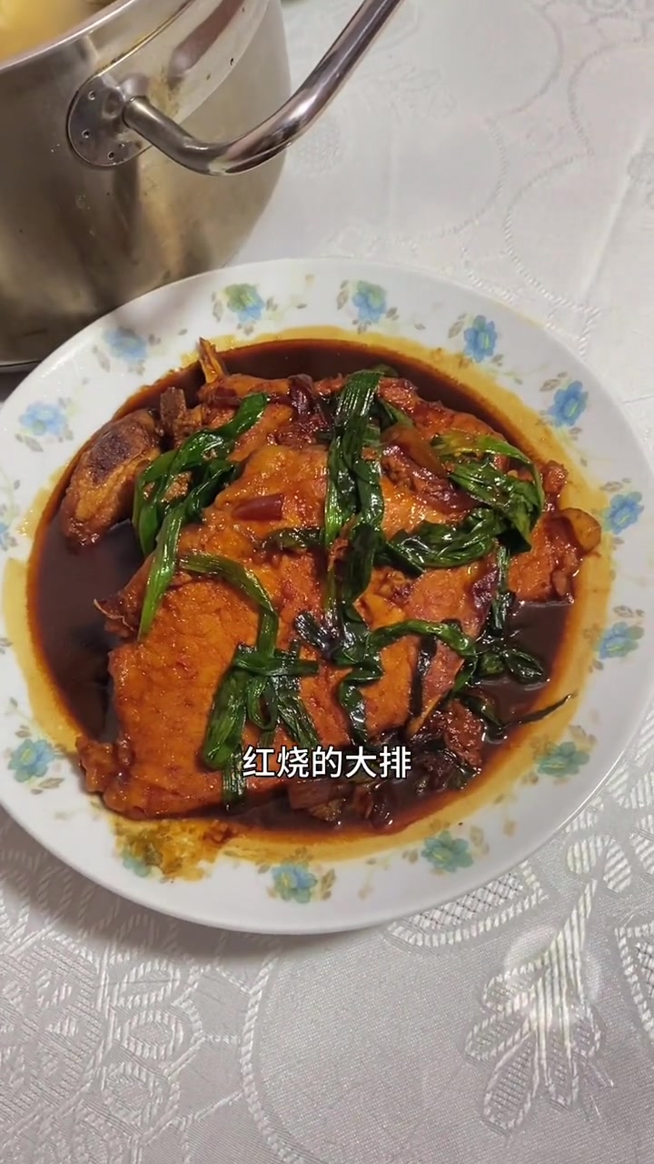 红烧大排、长豇豆拌橄榄菜
