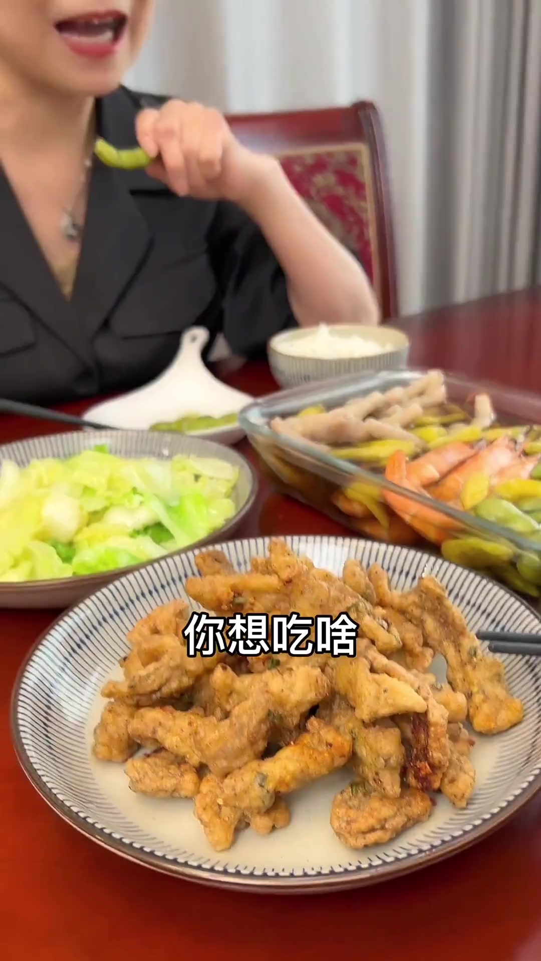 下饭菜来了,酱瓜炒毛豆,下饭好帮手,老杭州传统家常菜,一定要学起来哦