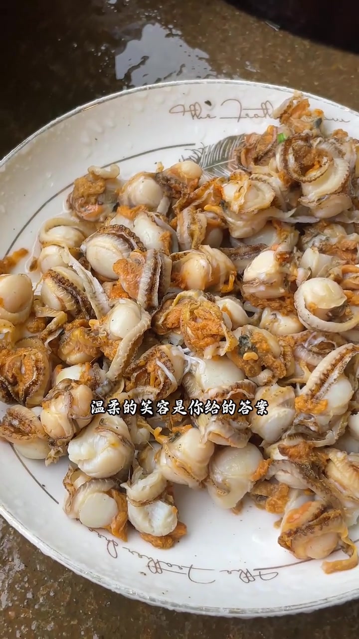 农村人的早餐，煲一锅扇贝肉粥，简单又鲜甜的家常菜