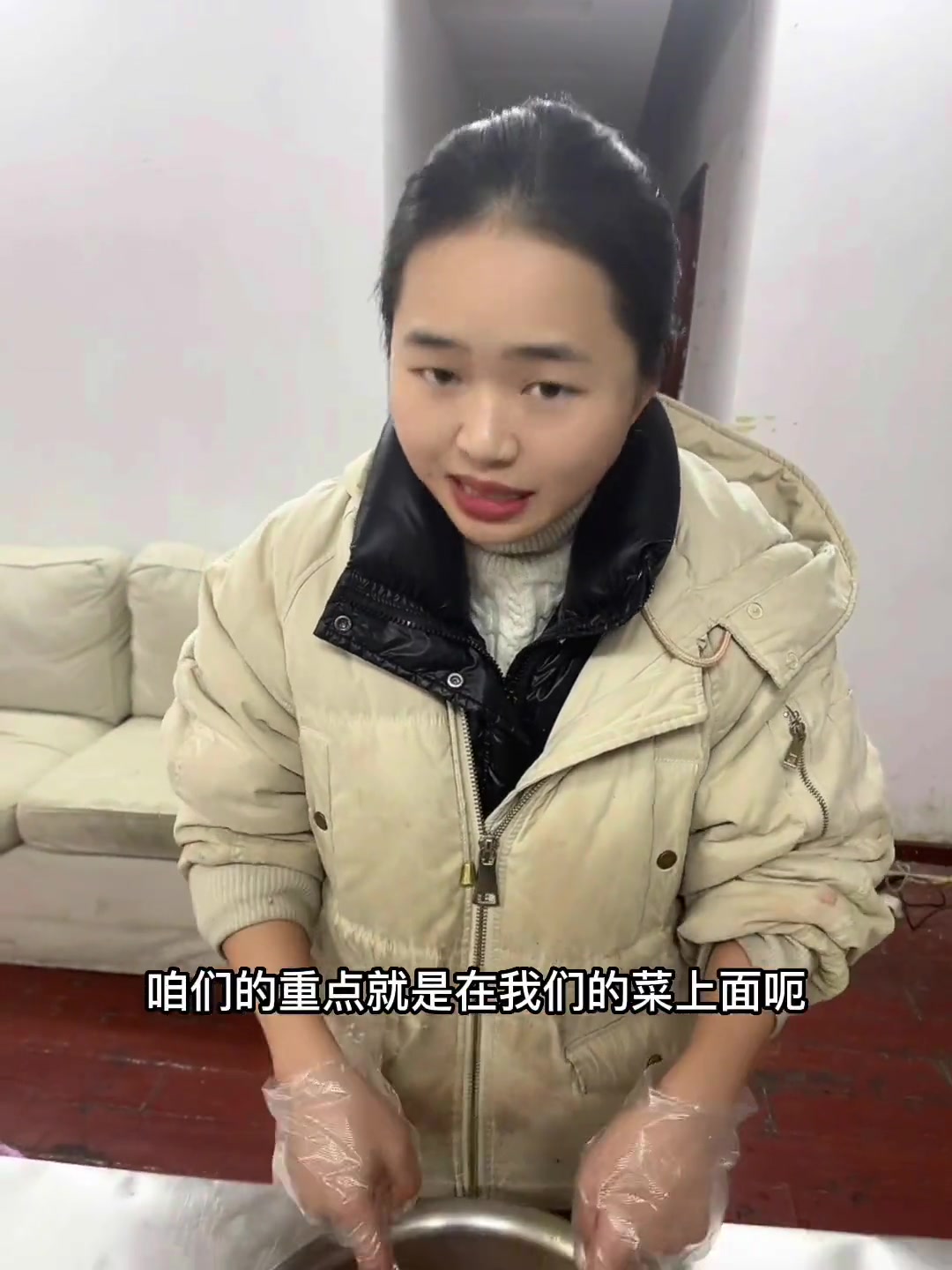 没学过摄影,研究出拍菜品小技巧,求大神指点更优法