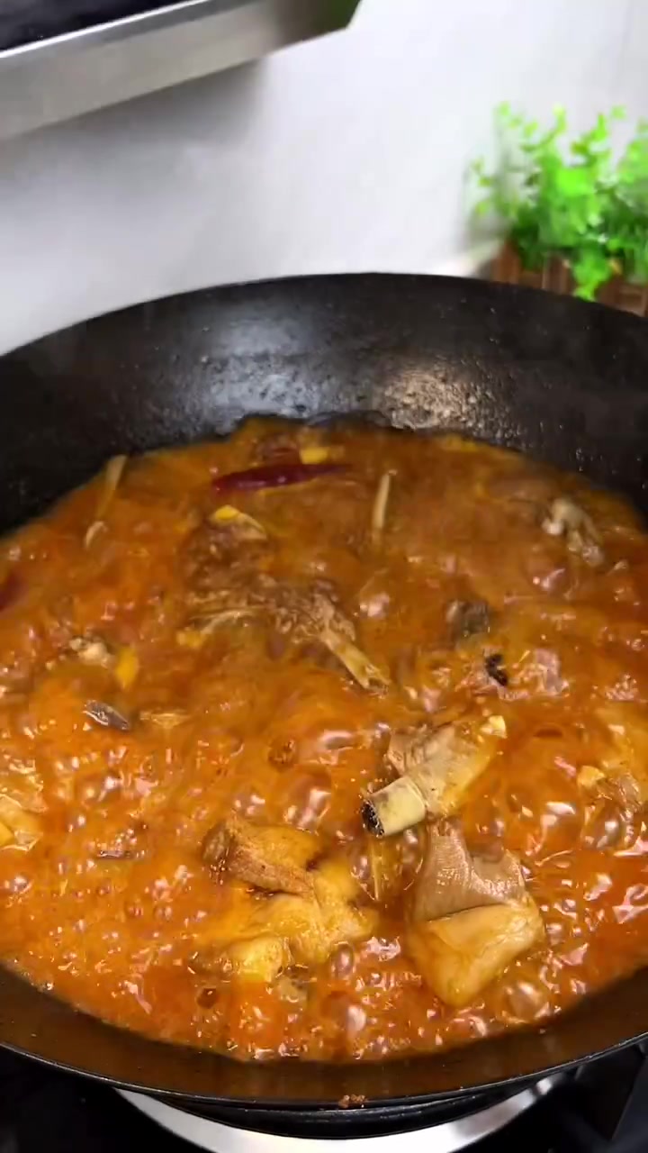 甘肃特色招牌美食黄焖羊羔肉详细做法