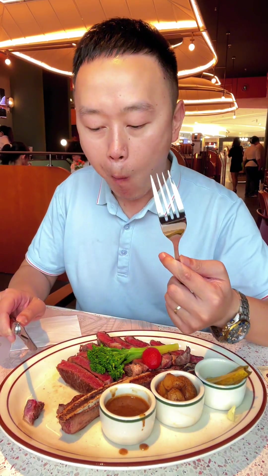 宜宾万象汇有布拉诺西餐!牛排沙拉披萨意面吃起
