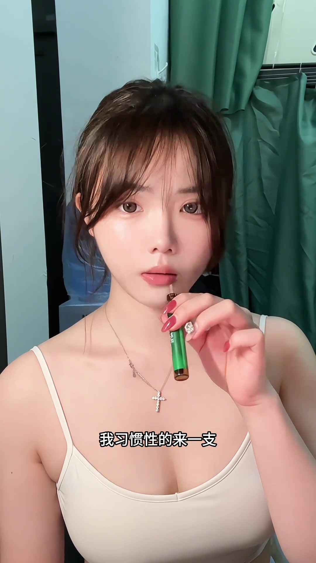 女大学生坚持健身，成功减重20斤的日常记录