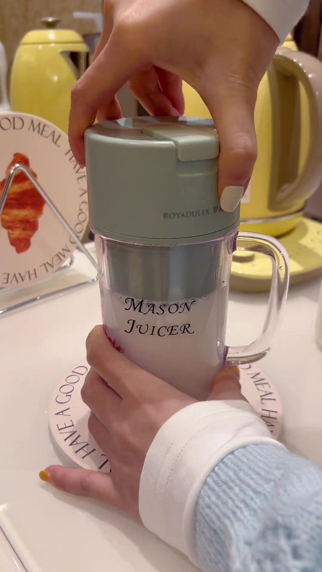 一分钟草莓奶昔