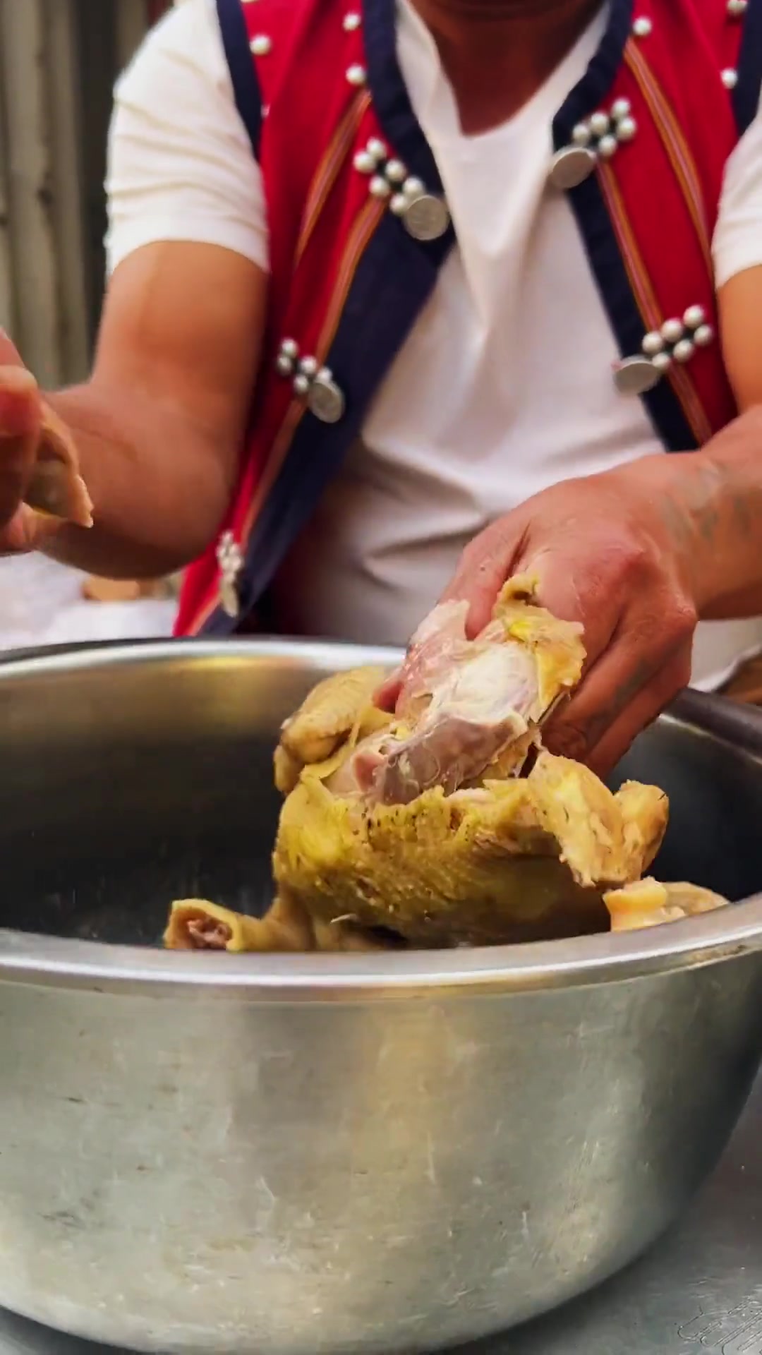 今天带你解锁不放茴香的佤族鸡肉烂饭,超好吃!