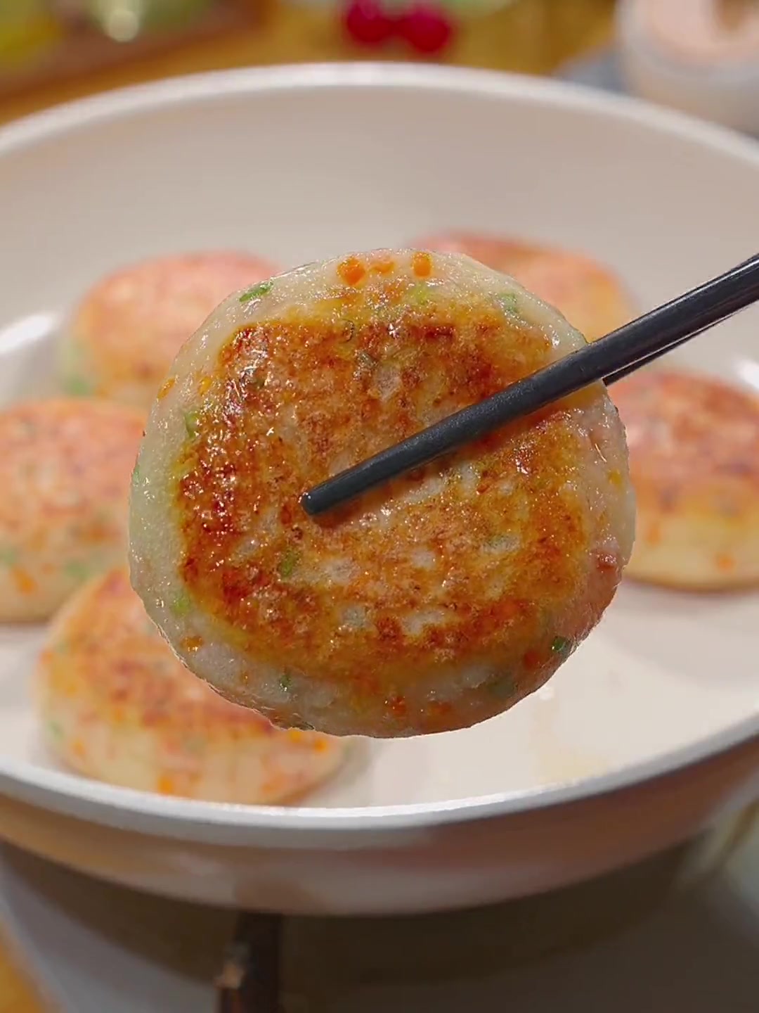 两个薯仔竟能做出超好吃薯仔饼，大人小孩都爱！