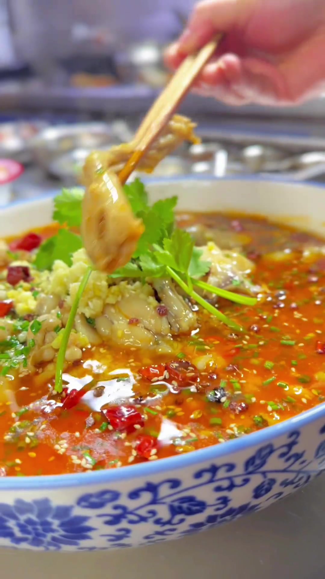 美蛙鱼片口水直流三千尺