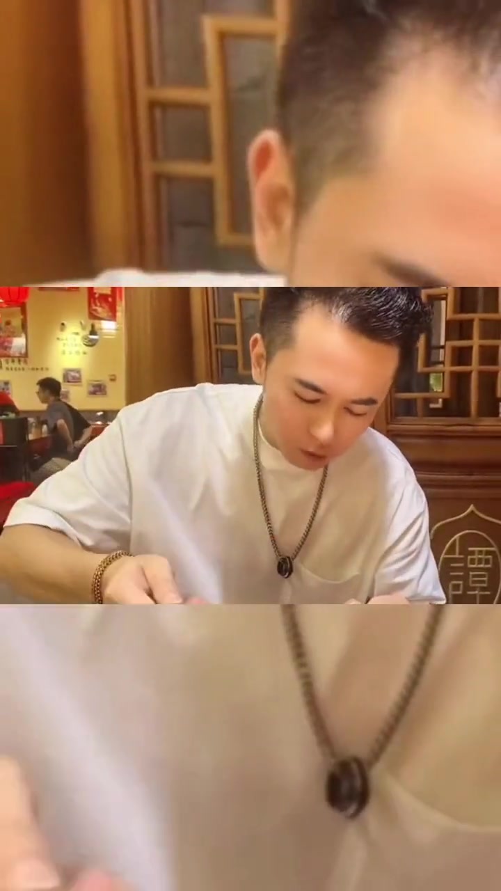 明星都在吃的这家谭鸭血老火锅今天你们吃了吗