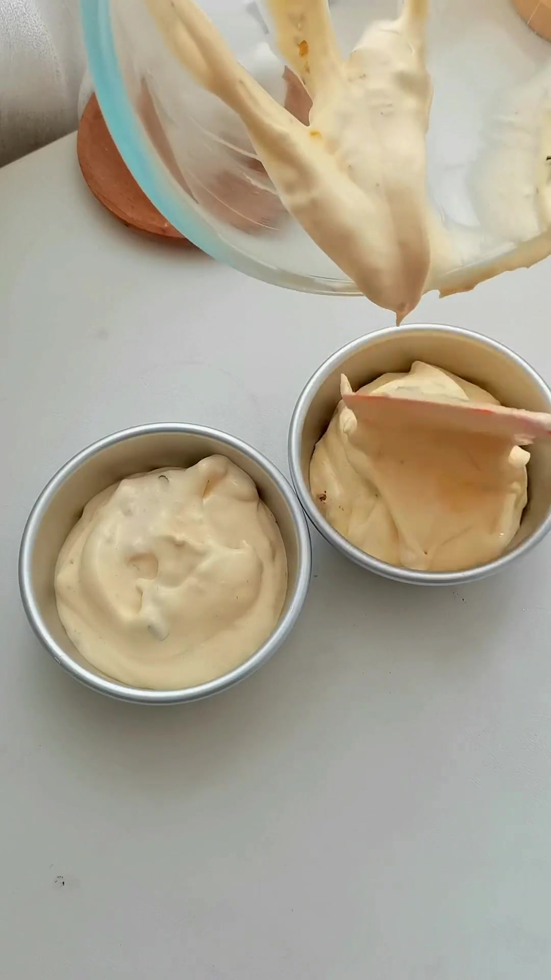 明天早餐吃什么?试试这个香葱肉松蛋糕吧