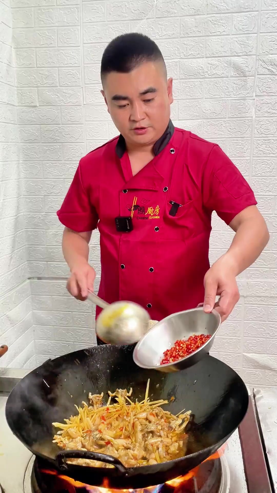 自贡特色菜,仔姜烧田鸡分享给大家