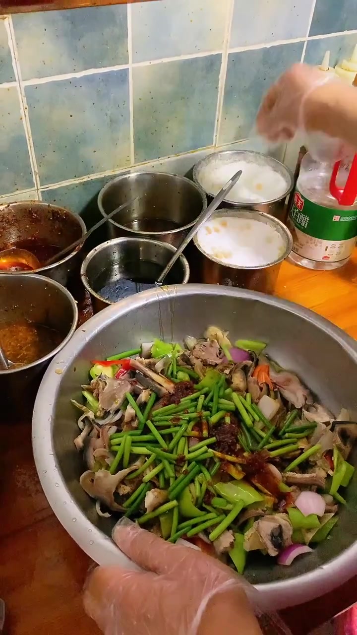 凉拌羊头肉教程来啦！揭秘凉菜万能油用法