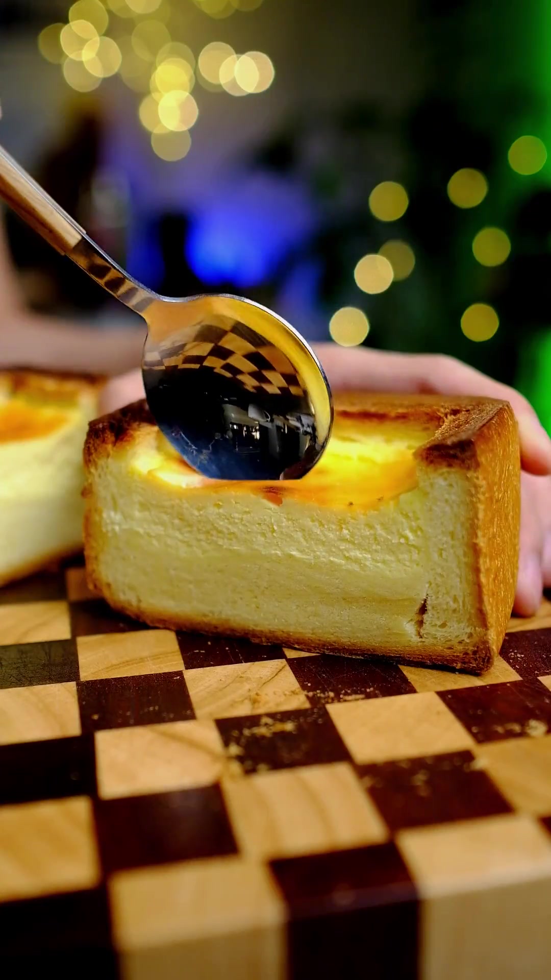 吐司面包和巴斯克蛋糕的组合，ta俩一结合真的好吃！