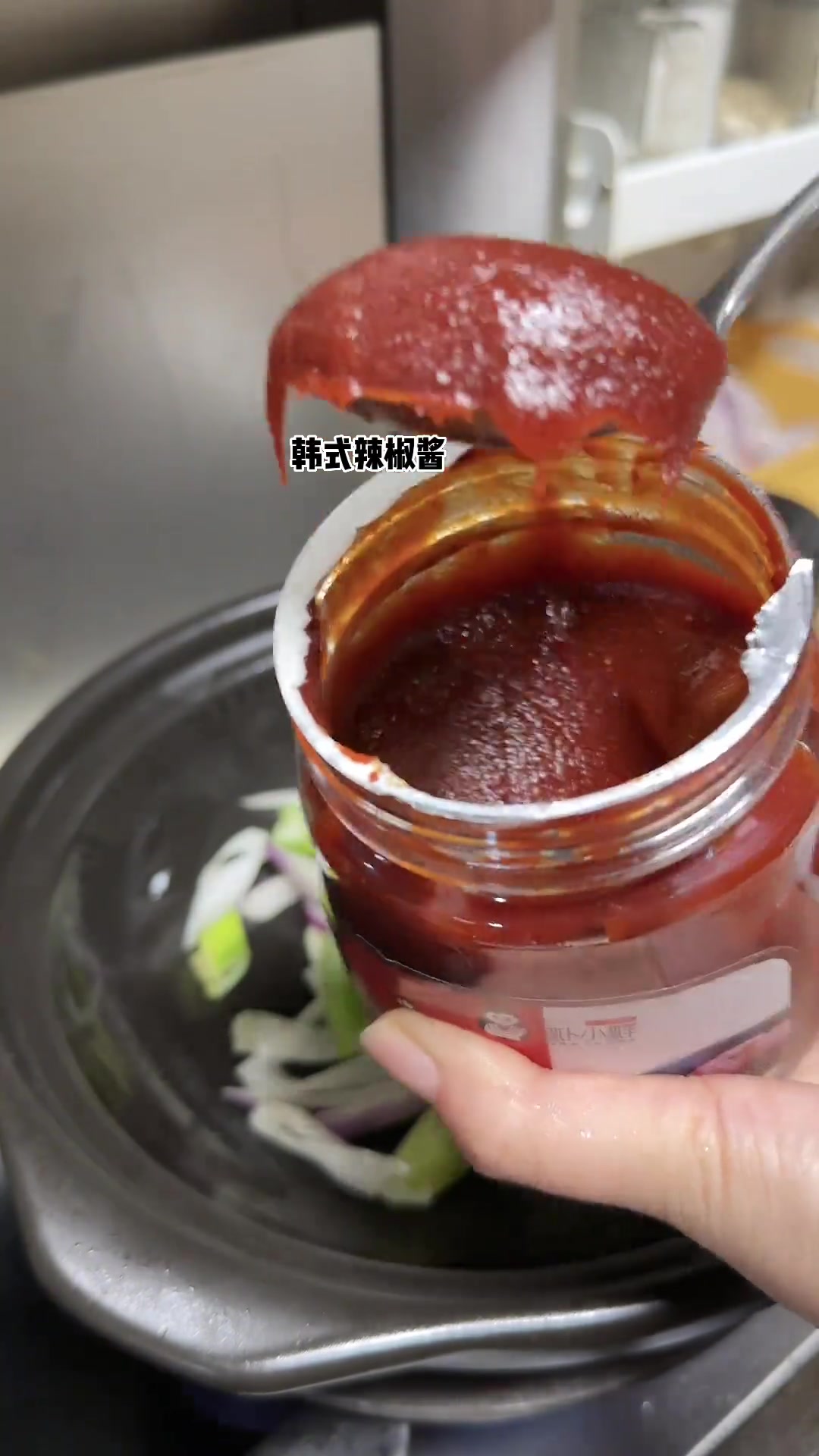 难不倒我，根本难不倒我，成功解锁韩式辣白菜豆腐汤……