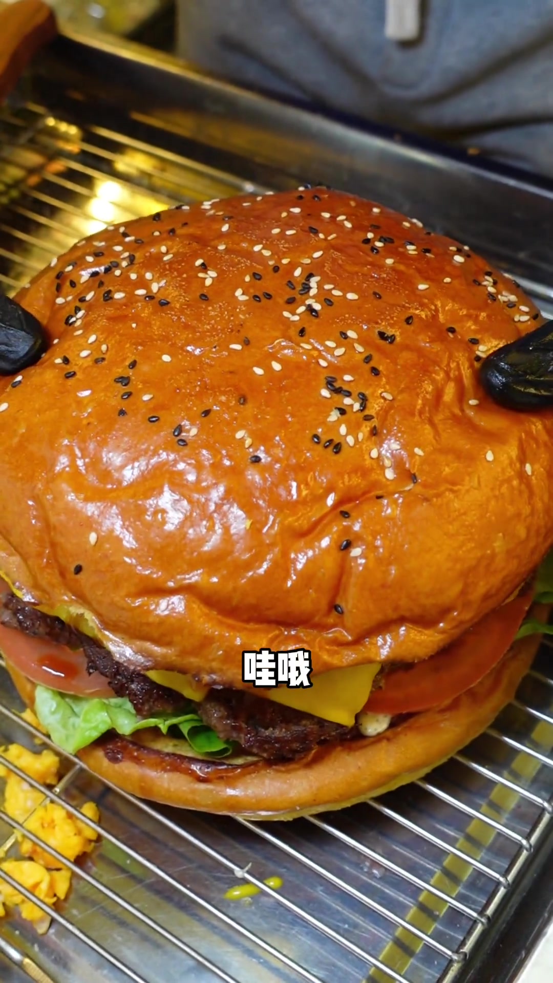 听说现在流行汉堡蛋糕，今儿生日我必须给自己整一个！