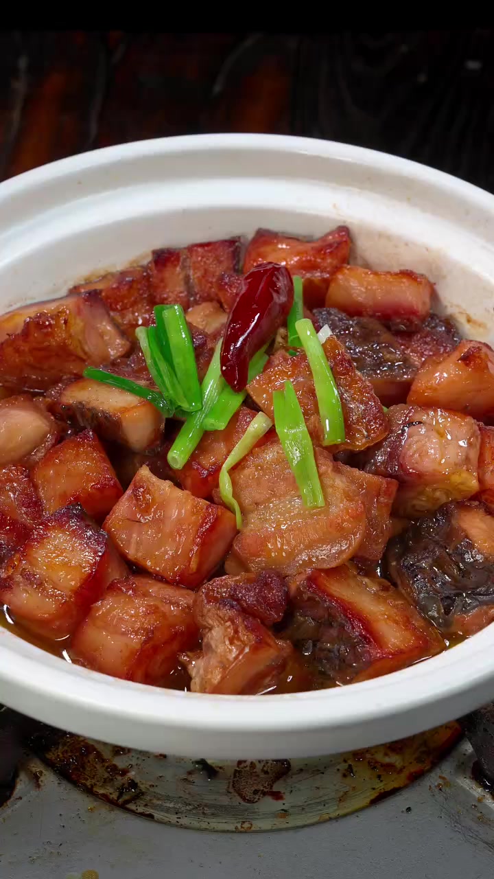 五花肉搭配上腊鱼,真的太香啦