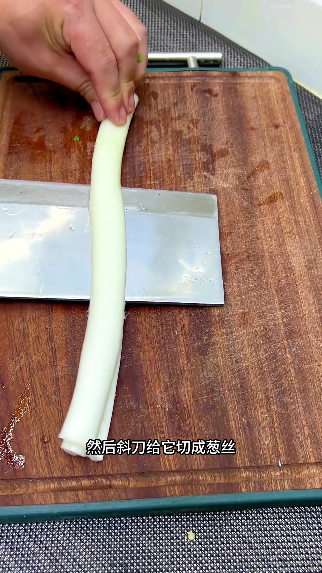 夏季巨解腻的小凉菜，清脆爽口酸辣解腻