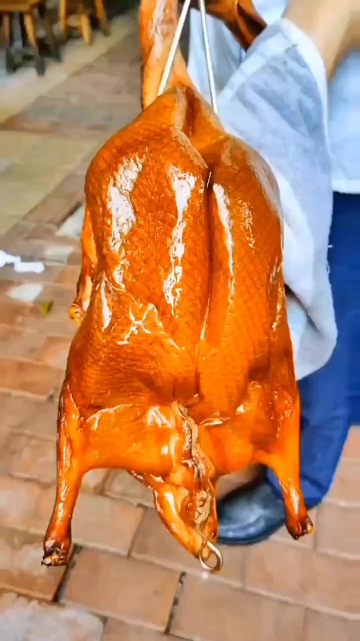 我把正宗广东脆皮烧鹅烧制整个过程发出来