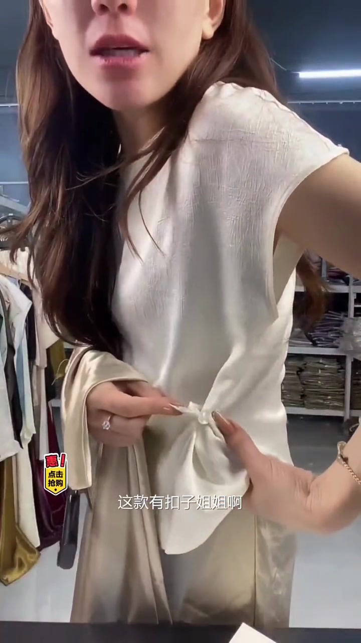 松紧腰设计,轻松驾驭不同体型,A字版鱼尾裙让你夏日尽显气质