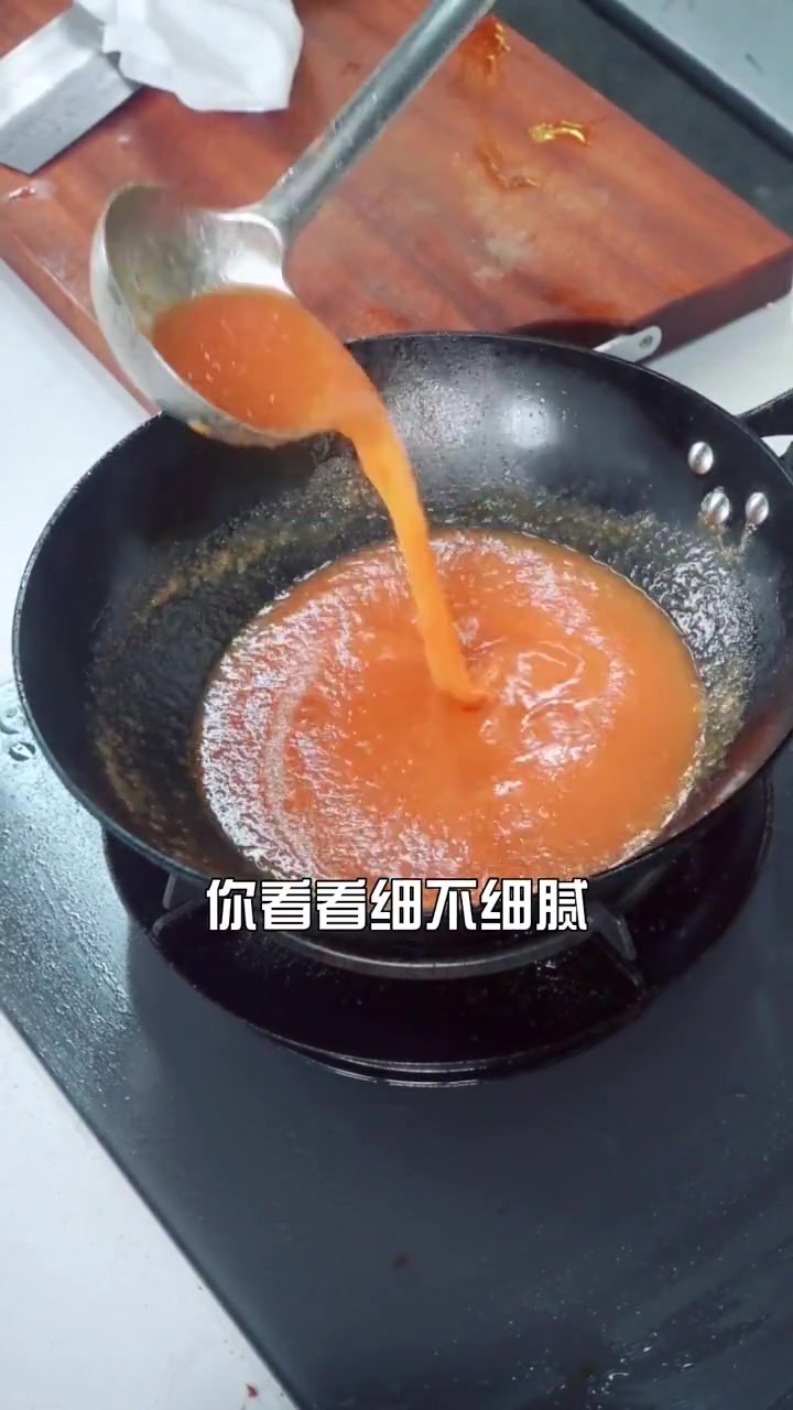 鲜香补钙茄汁虾排，虾肉酥嫩，裹番茄酱汁，撒芝麻超好吃！