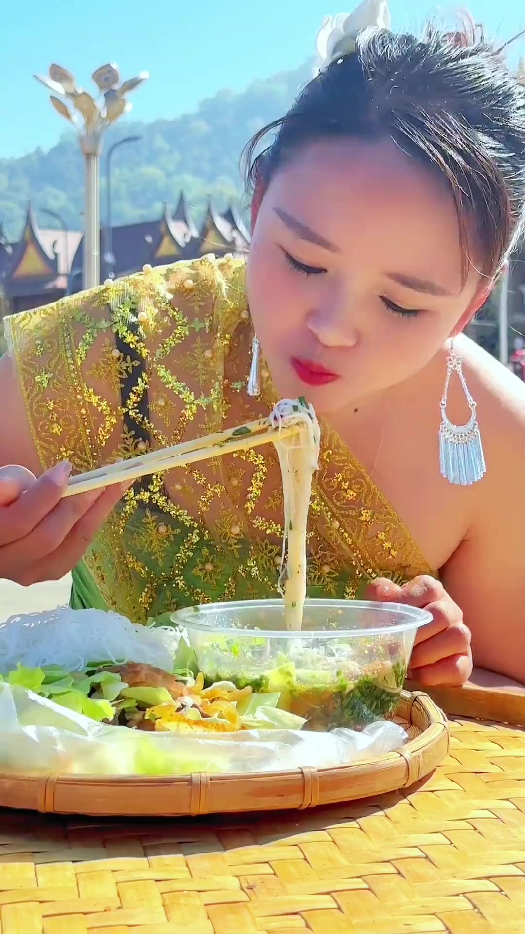 百吃不腻的撒撇，能不能算德宏州的州菜，分量足，口感正，物流快，在外地的姐妹一定要安排上