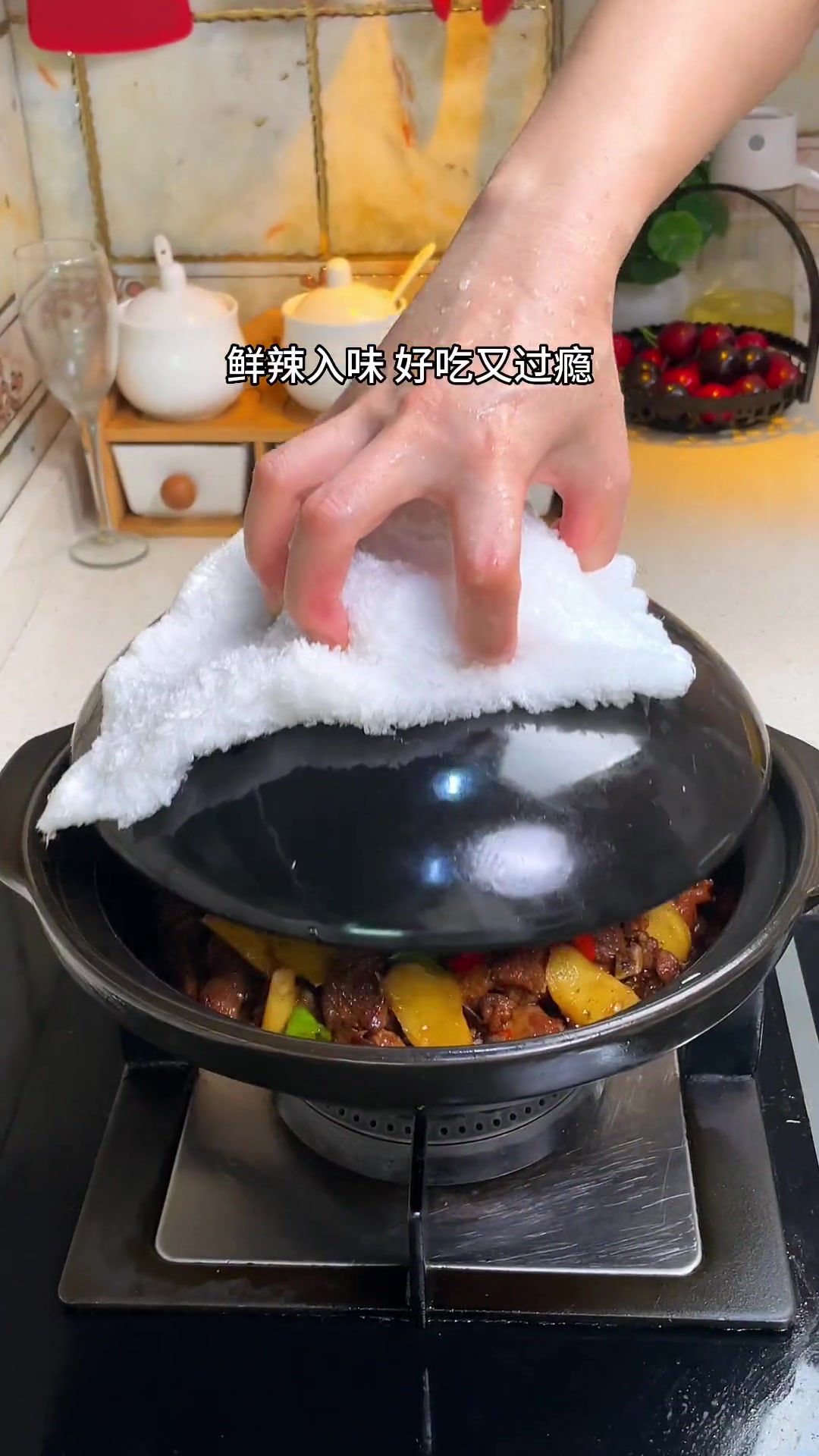 说到江西人有多爱吃湖鸭，恐怕真的没有哪只湖鸭能活着走出江西