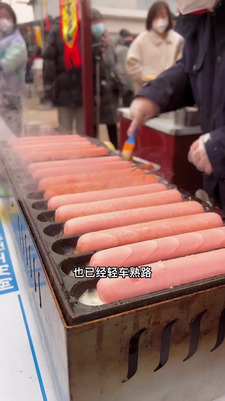 北京下雪了依然挡不住大家的热情,2个小时卖光684个蛋堡