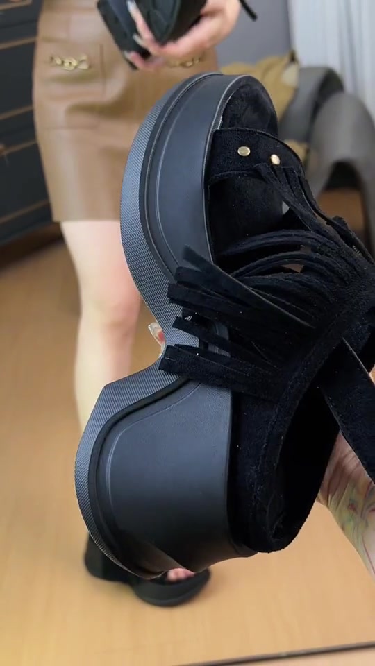 女士厚底松糕凉鞋流苏太好看了