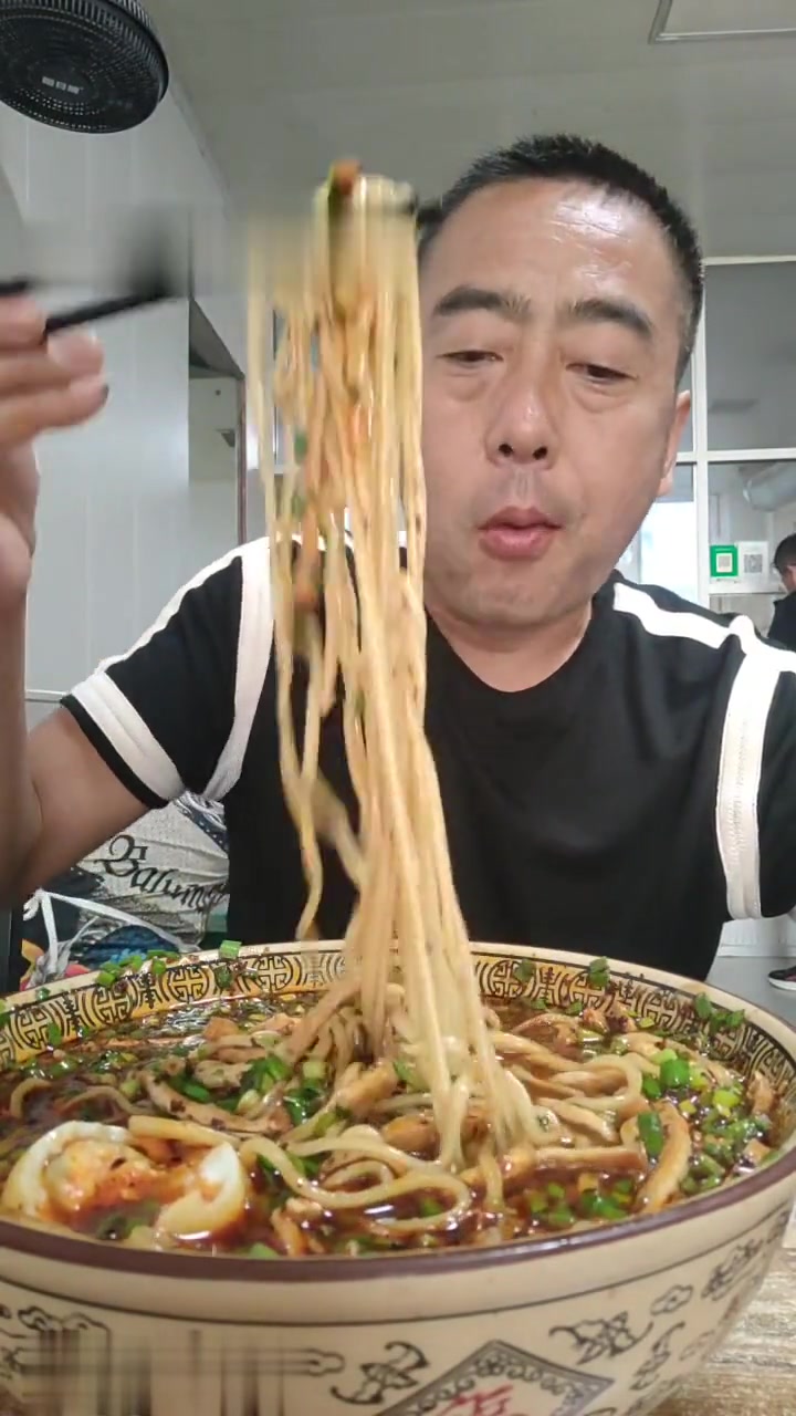 这个咸汤面真好吃