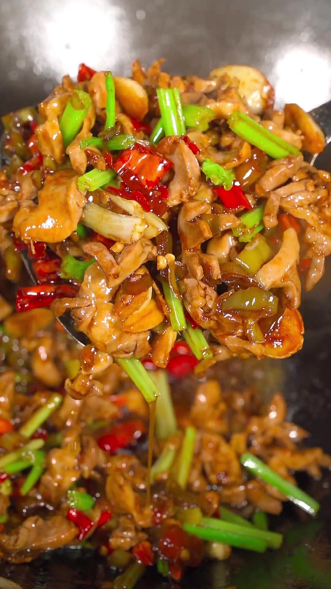 经典湘菜酸辣鸡杂,酸酸辣辣专治没胃口