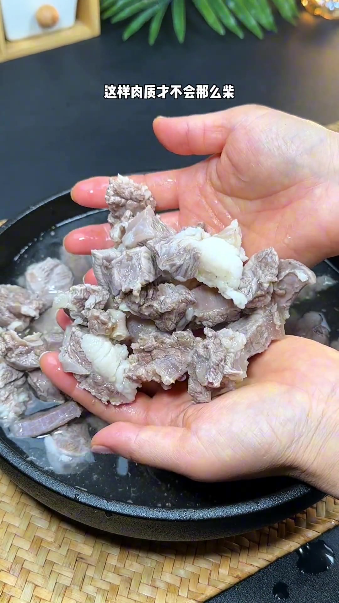 萝卜炖牛肉的做法,汤鲜味美,肉质不腥也不柴,你也试试吧