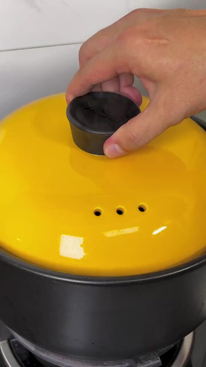 番茄排骨汤,汤鲜味美肉香香!