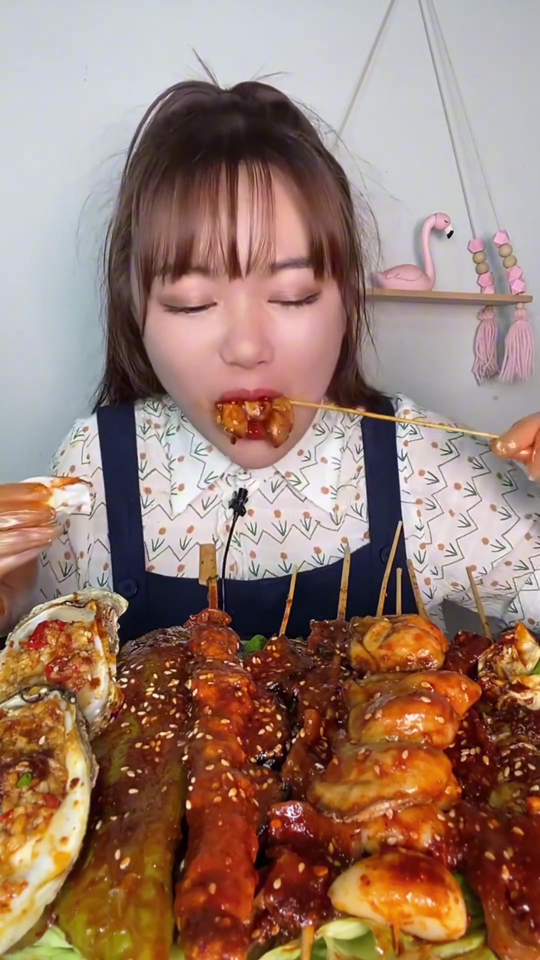 小龙虾尾全带黄,还有培根姜香菇香菜!