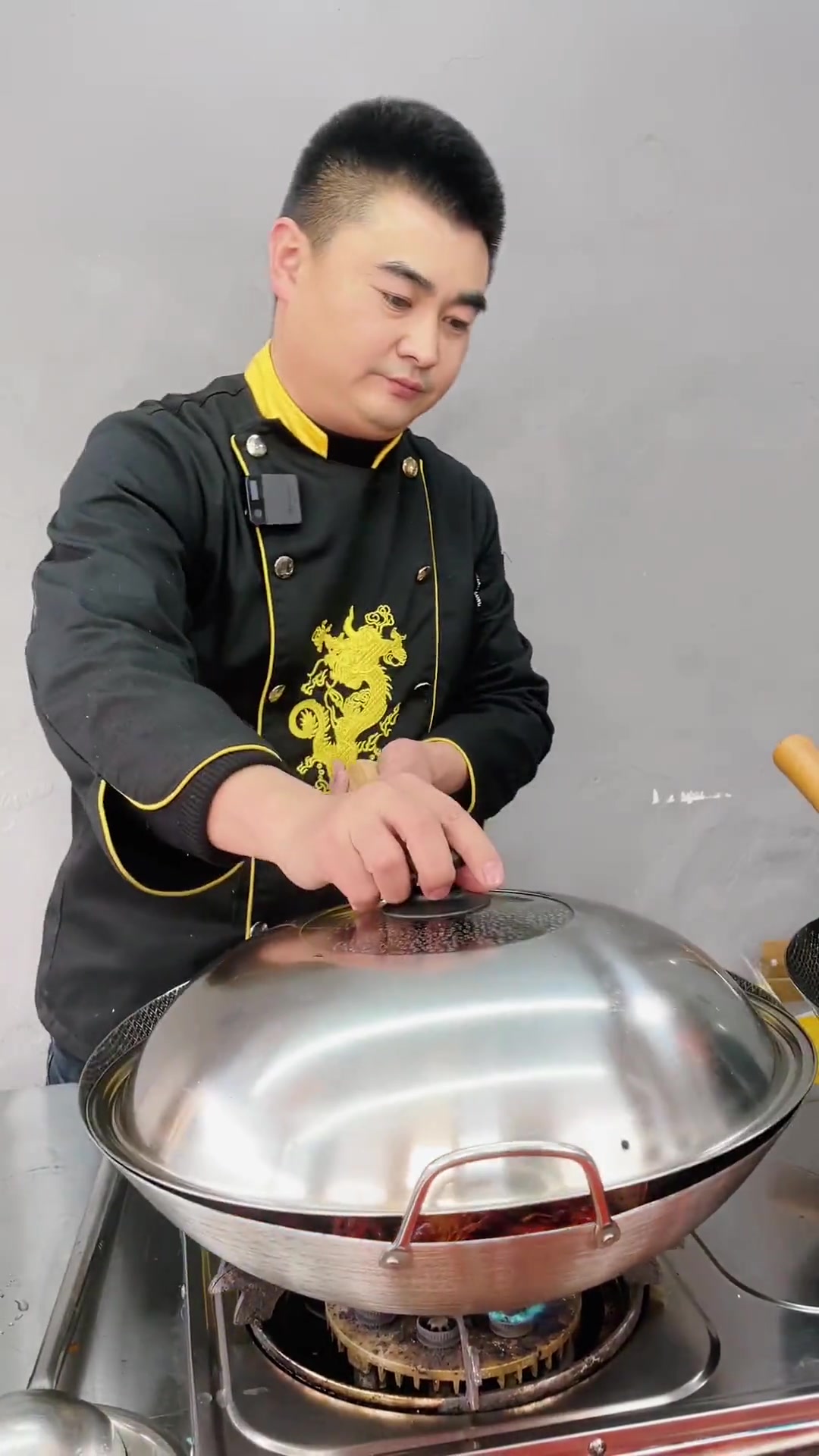 麻辣小龙虾还得看四川的配方做法