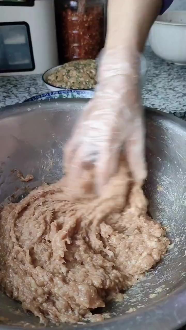 纯手工私房混沌,无任何添加剂,始于颜值,终于品质,好食材才有好味道,馄饨皮薄馅大,美味可口