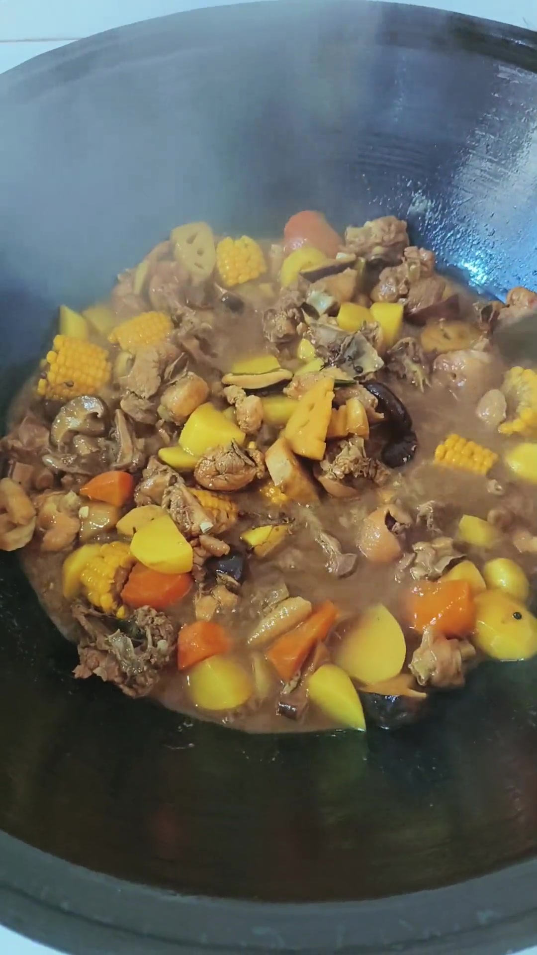 闲闲版铁锅炒鸡