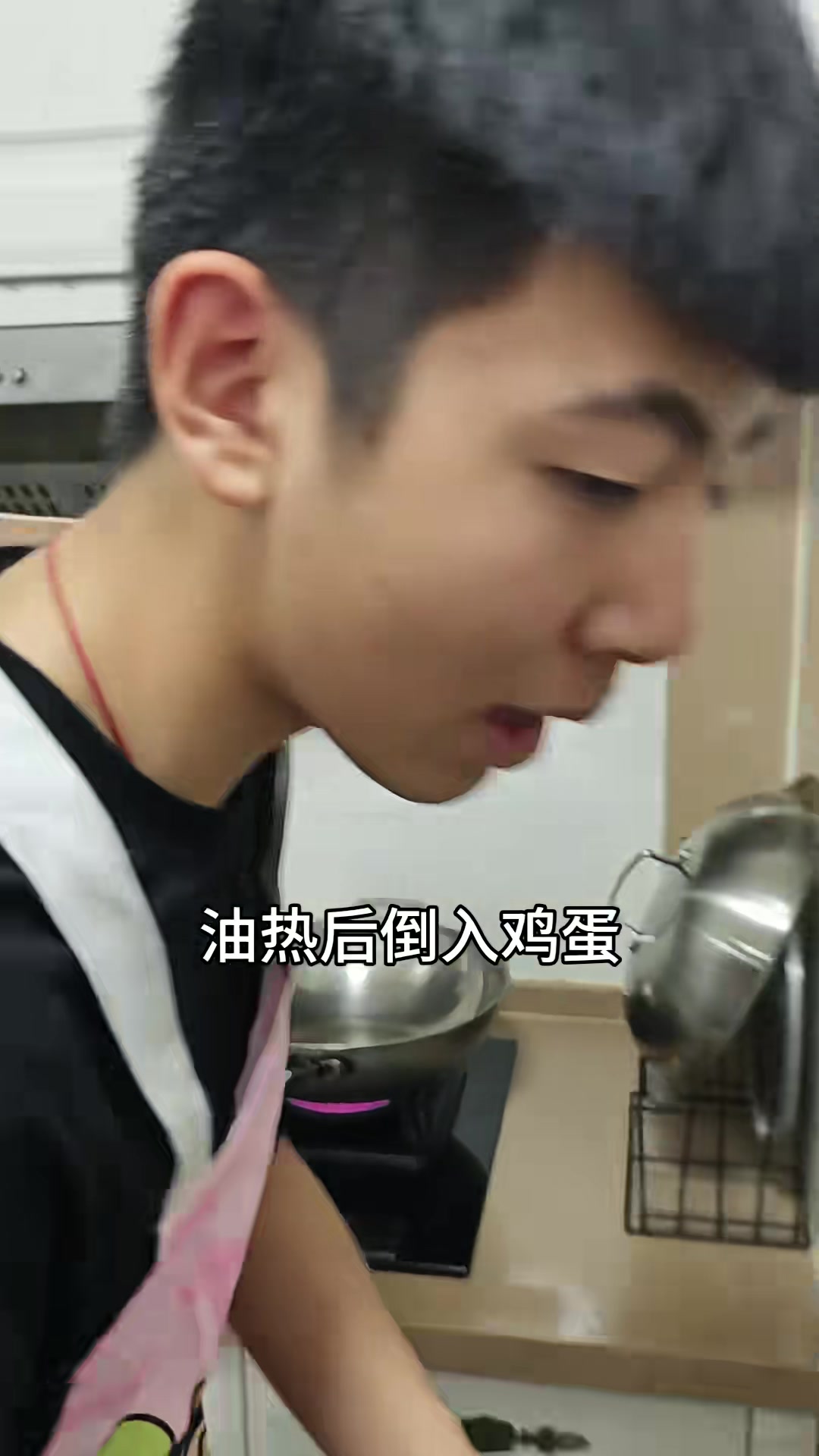 这是我最拿手的菜,炒鸡蛋和西红柿炒鸡蛋……