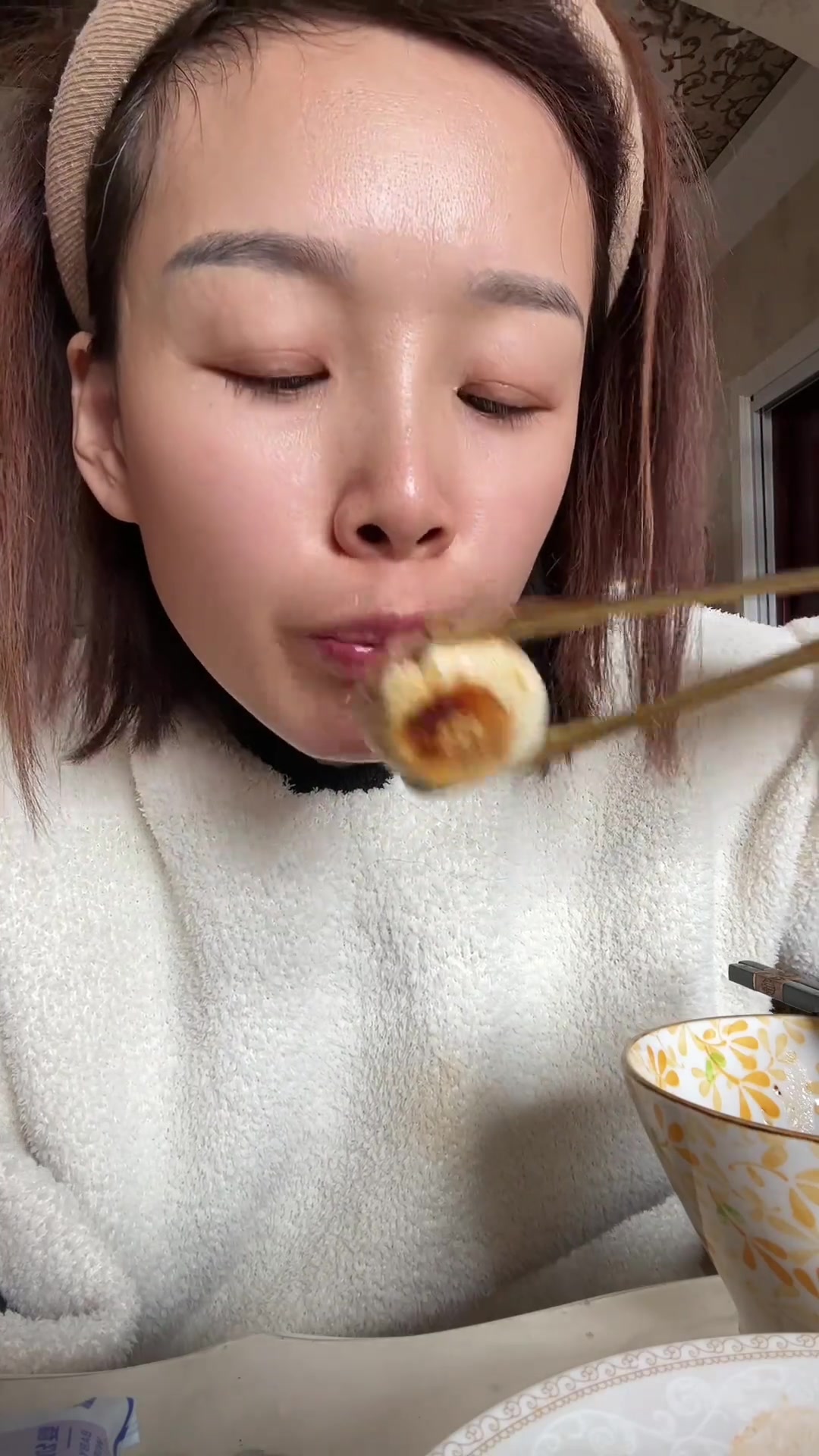 天冷了,火锅吃腻了就试试酸菜煎肉